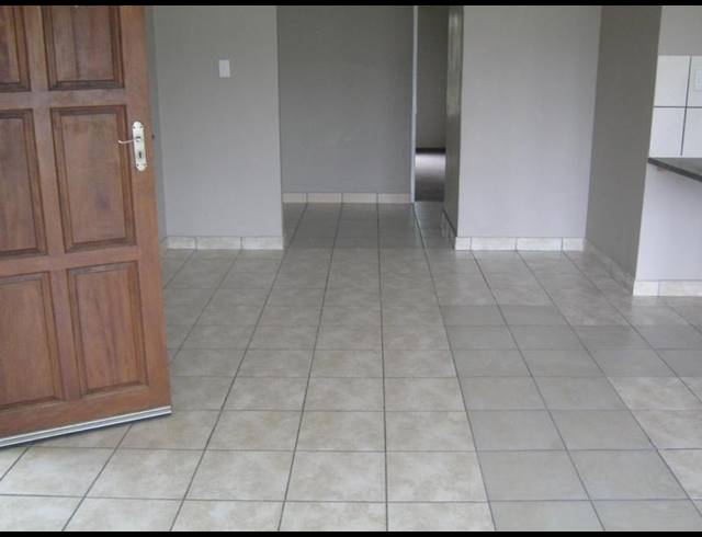 2 BEDROOM APARTMENT FOR SALE IN BRAKPAN NORTH